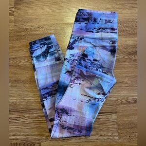 Lululemon Fast and Free Leggings 23” size 4